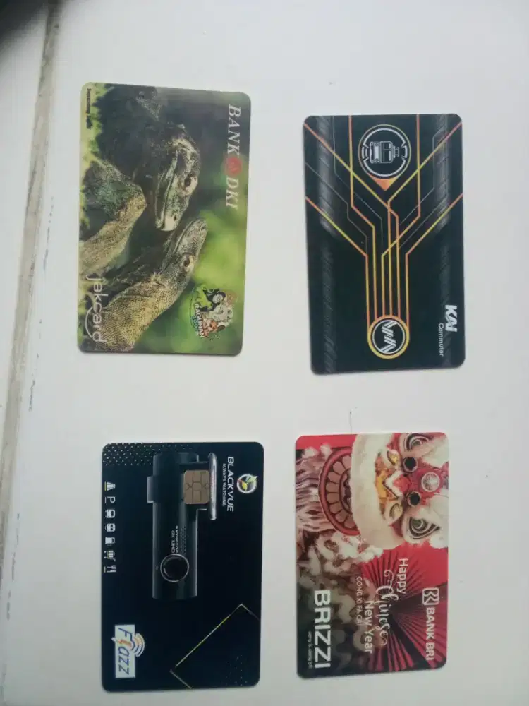 Kartu e money & kereta