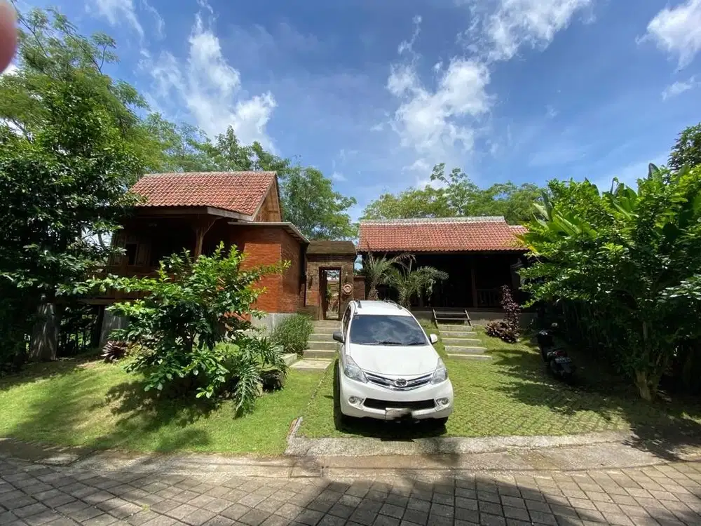 DIJUAL RUMAH VILLA DI UMADHATU RESOT BALI ADA SWIMMING POOL