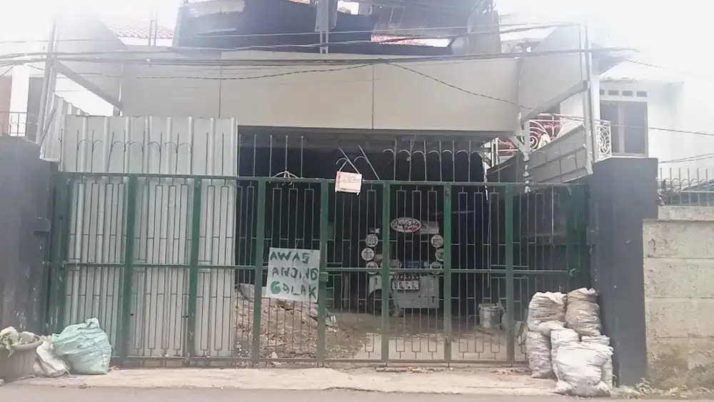 Rumah KOST 1/2 jadi 2 lt, 9 KT di Jl. Jambore Cibubur