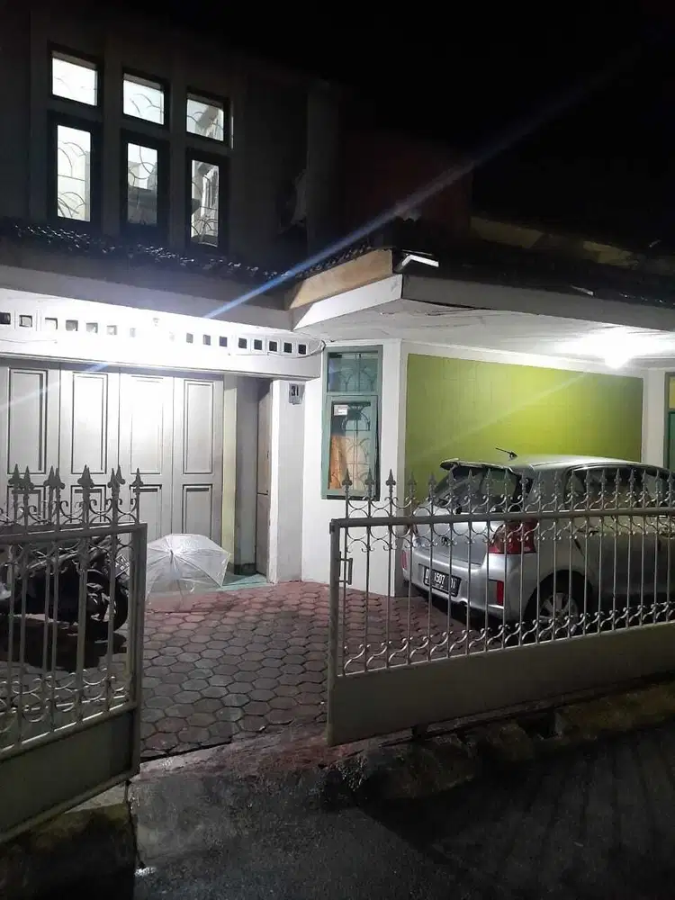 Rumah Bagus Terawat di Jl Karasak Moh Toha Bandung Soekarno hatta