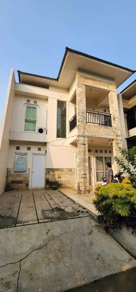 Rumah Taman Kencana Dekat Palem Lestari Luas 144 Bukan Sedayu Square