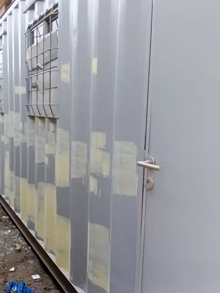 Modifikasi container