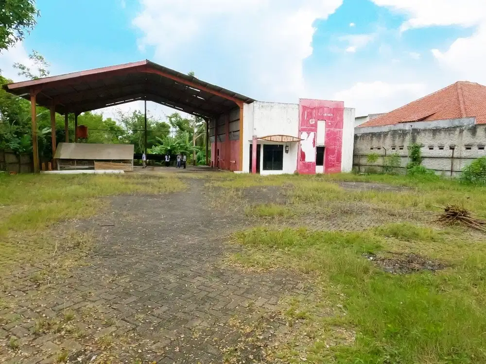 Gudang dan Kantor Dijual Di Jalan Jend Sudirman Rangkas Bitung