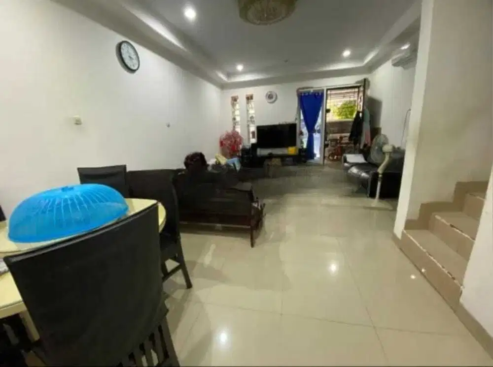 DIJUAL RUMAH FULL RENOVASI SEMI FURNISH HARGA MURAH DI CASA JARDIN
