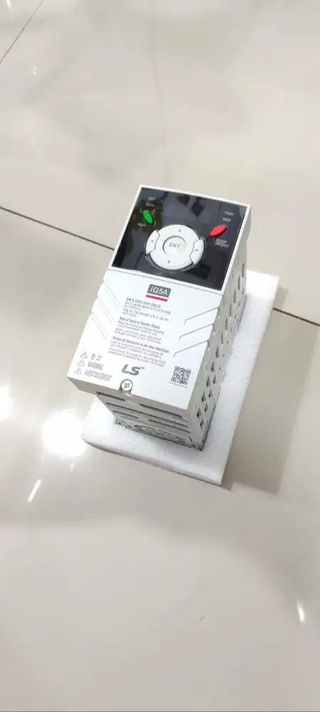 Inverter LG  Type: SV008iG5A-4 Spec:AC 380 -480V  1HP