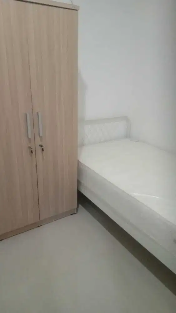 Di sewakan kamar kos putri di taman surya 5 jakarta barat