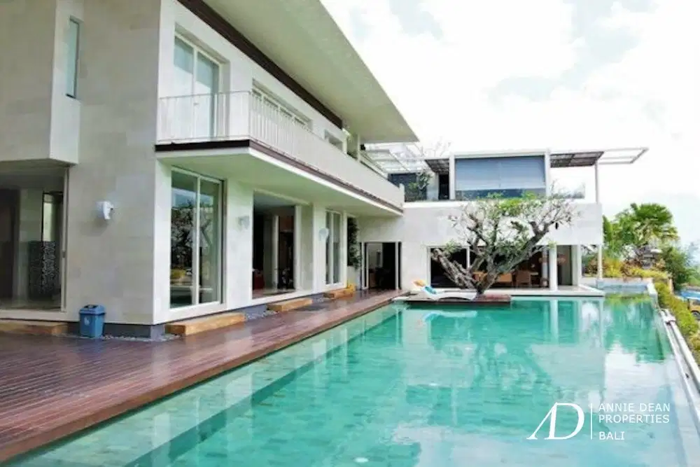 FREEHOLD OCEAN VIEWS MODERN CONTEMPORARY IN UNGASAN