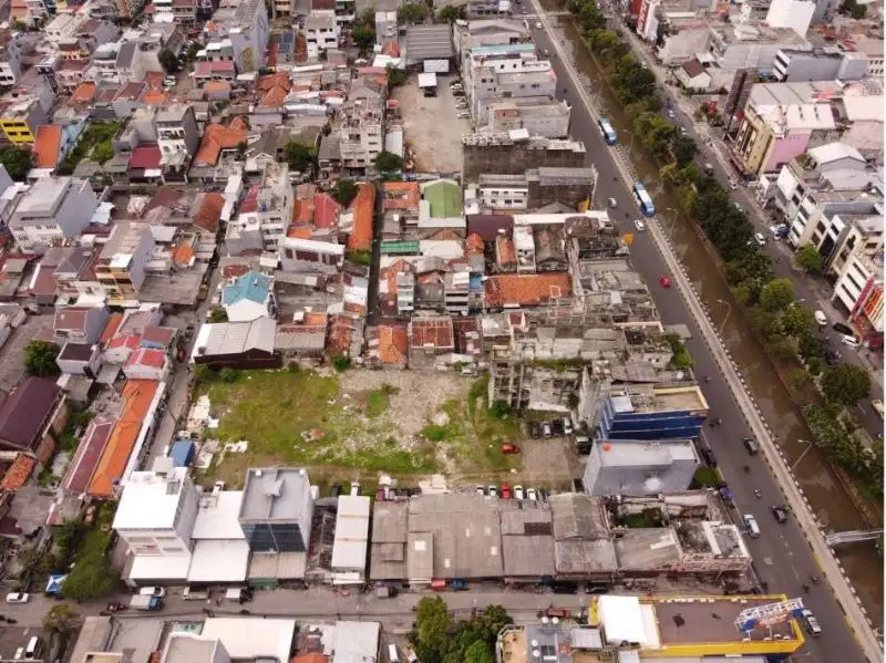 Kavling Tanah Komersial 3.593m² Jl Gajah Mada Krukut hadap Timur