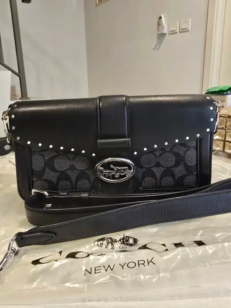 Preloved tas coach