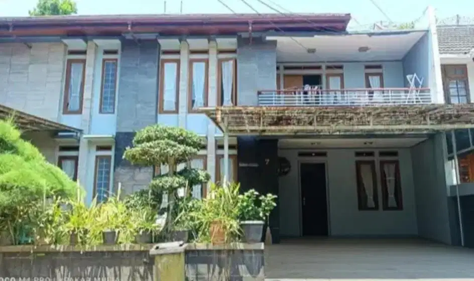 Rumah Lux Minimalis Dalam Cluster Cigadung