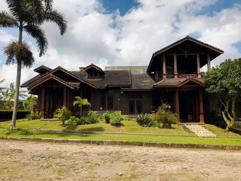 Villa Impian di Cianjur, Lingkungan Sejuk & Nyaman!