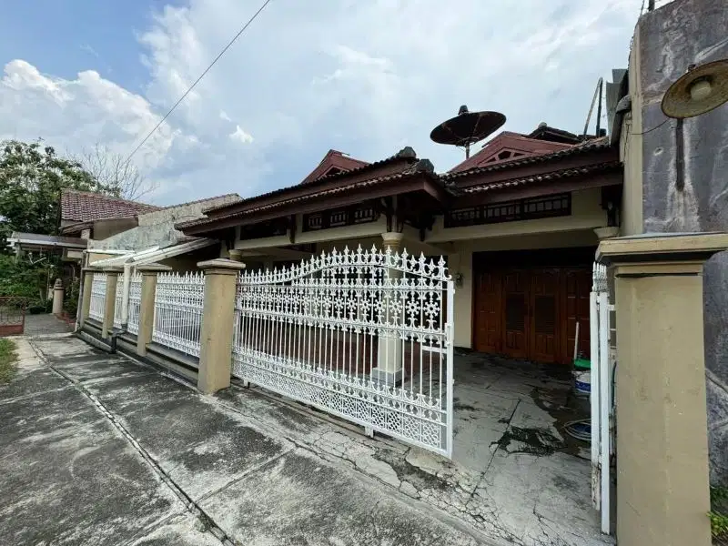 Rumah Luas Terawat Lokasi Strategis di Giripurwo Wonogiri (AA)