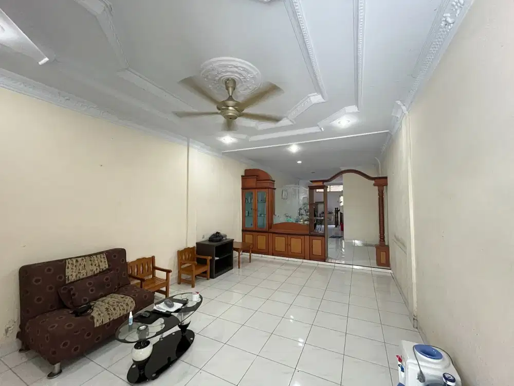 Dijual rumah di komplek mados baru ( krakatau )