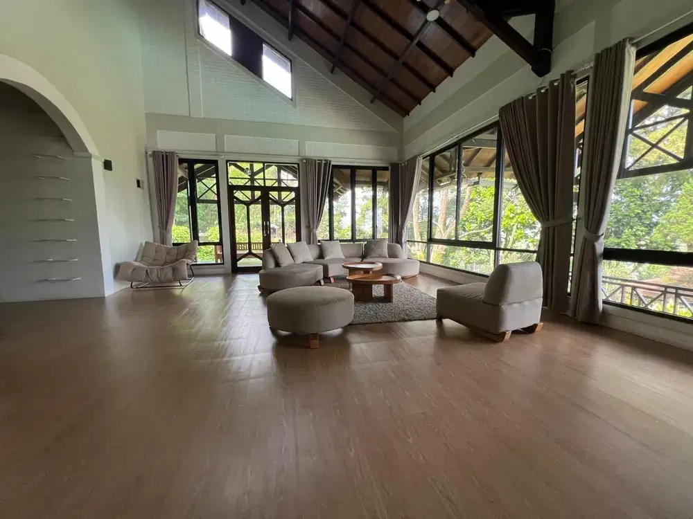 Villa Mewah Cisarua 3960 m², 6 Kamar, Passive Income, View Pegunungan