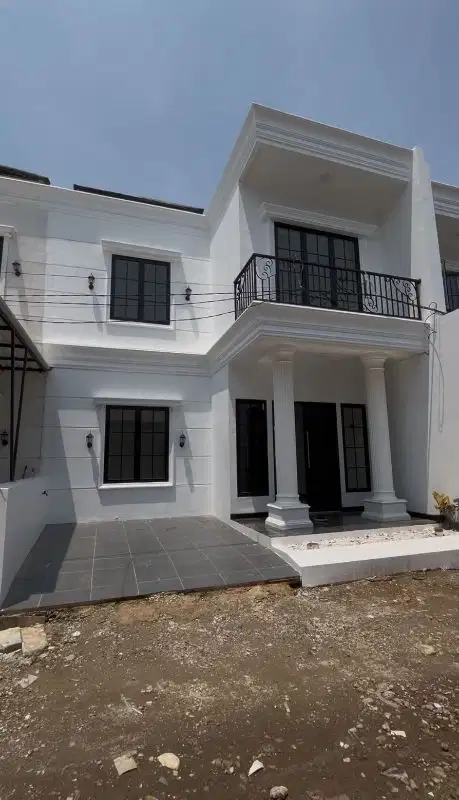 Rumah 2 lantai, siap huni. termurah di Cibinong