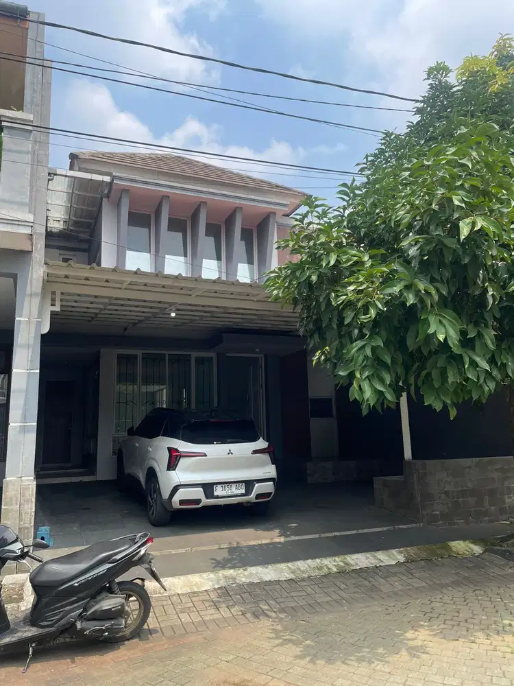 Disewakan Rumah 2 Lantai Bukit Cimanggu City Cluster Hills Park View