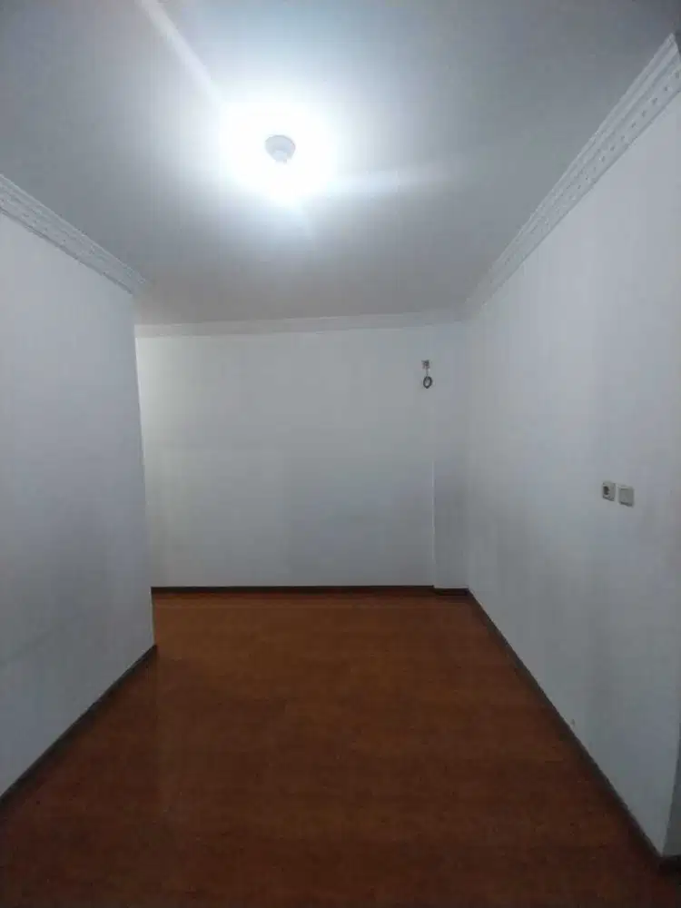 sewa cepat ruko di komp duripulo jakpus Hadap timur cck u/ konveksi