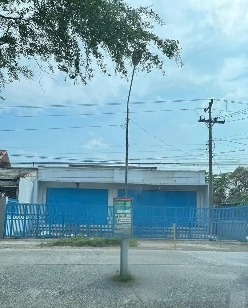 BREBES JATIBARANG KLAMPIS RUKO 2 LANTAI HALAMAN PARKIR LUAS JUAL MURAH