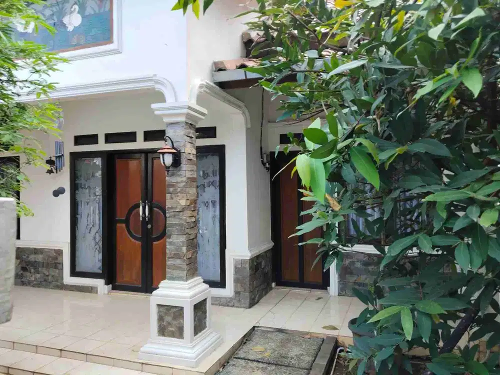 rumah strategis d komplek