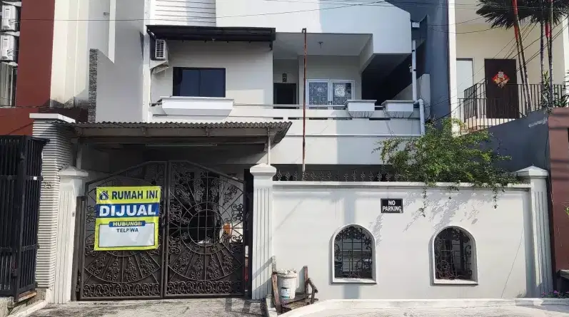 Dijual Rumah Semi Furnish di Muara Karang Blok 9 uk 8x20