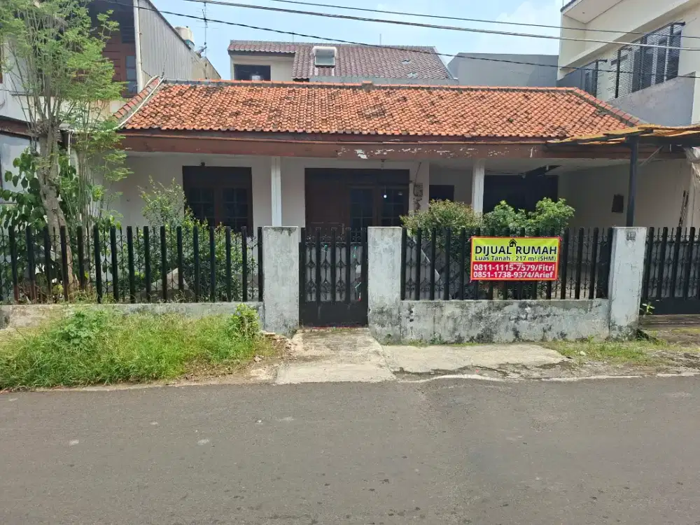 Dijual Rumah di Pondok Labu Lokasi strategis