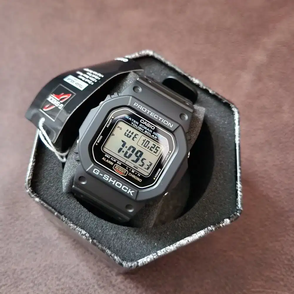 Casio G-shock G-5600UE-1 Gshock G5600UE Tough Solar
