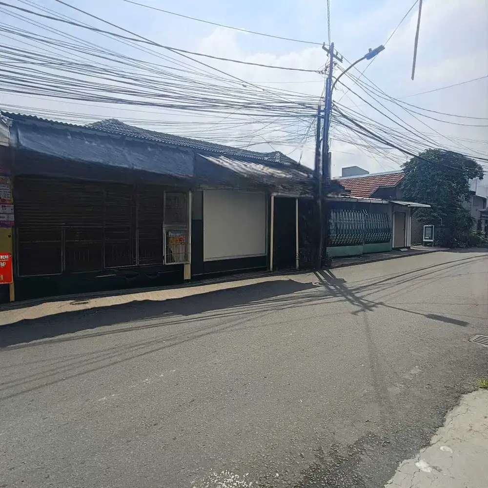 Dijual Rumah Huk Luas cocok buat usaha di Pisangan Lama Jakarta Timur