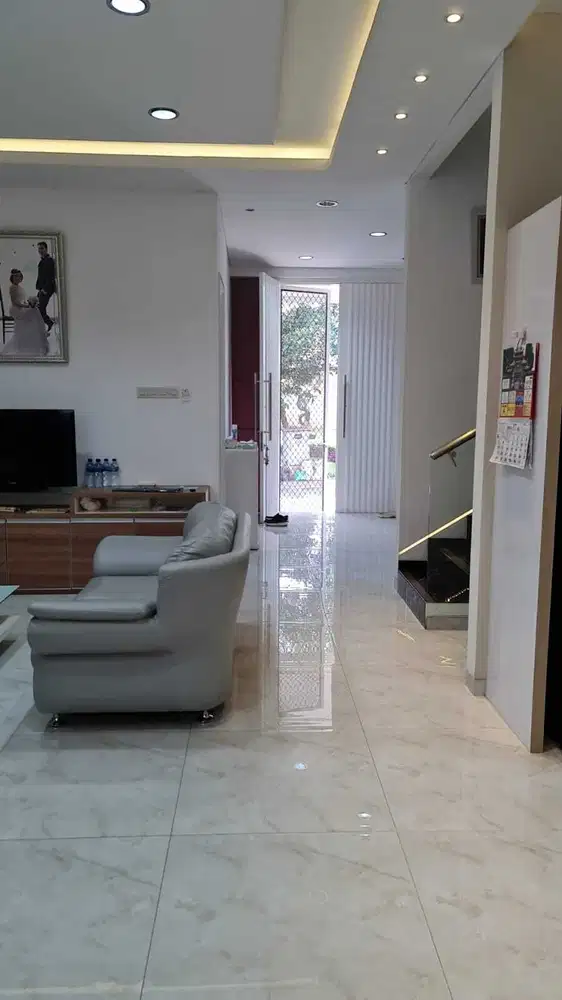 Sewa Rumah Siap Huni Emerald Residence Bintaro Jaya Tangerang Selatan