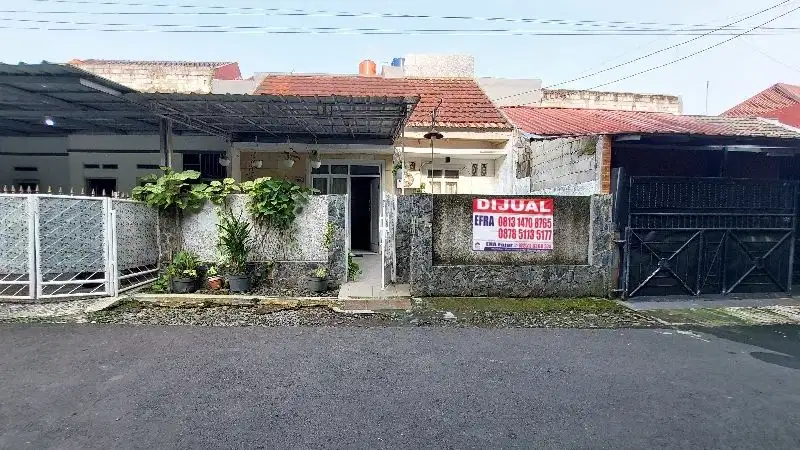 Rumah sejuk Ciomas Permai akses tol dan stasiun lingkungan Asri