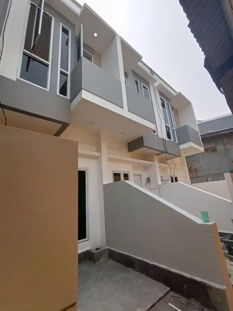 Rumah Minimalis Kuat kokoh 2 Lantai Jakarta Pusat