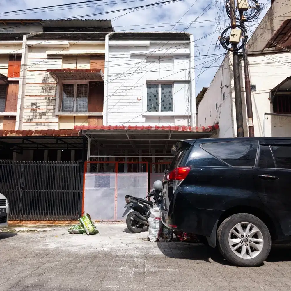 Rumah Murah Sangat Strategis Dalam Komplek Sudah Siap Huni