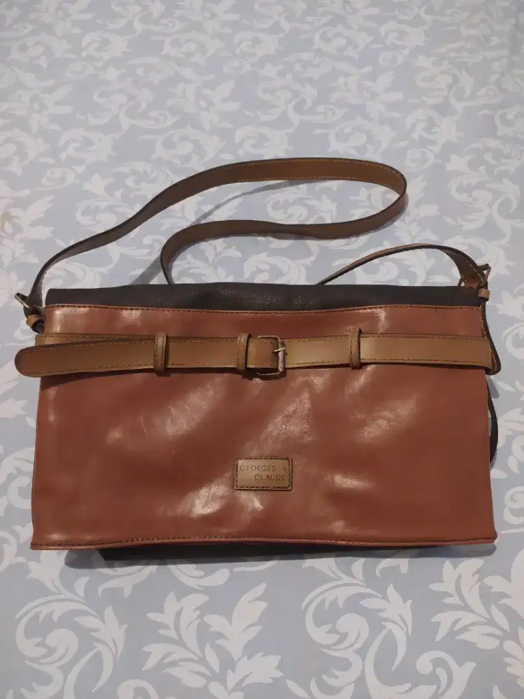 Tas Selempang Wanita merk Georges Claude