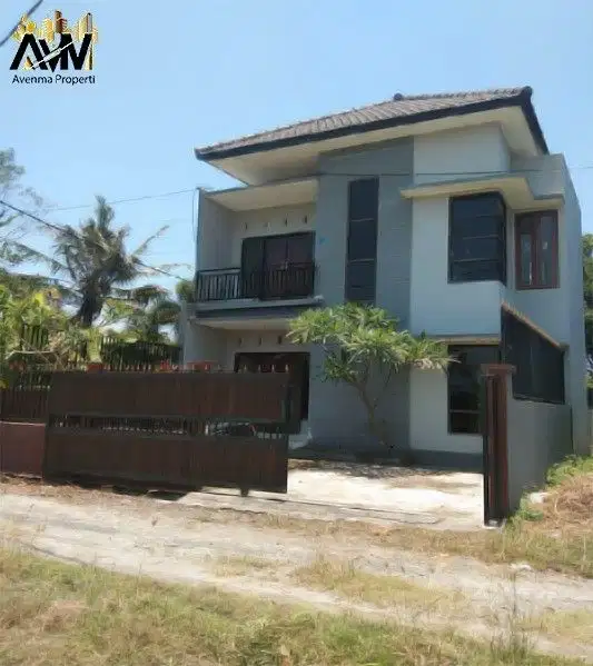 jual rumah 2 lantai besar takmung klungkung ,bali