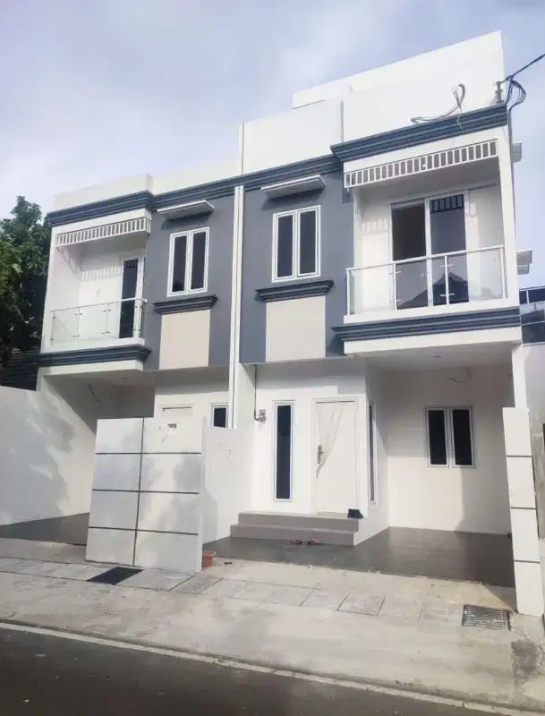 Rumah 2 Lantai Lokasi Strategis Jl Ancol Selatan II