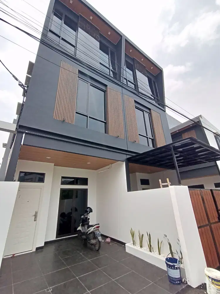 Rumah Cempaka Warna Jakarta Pusat Mewah 2 Lantai SHM - Premium
