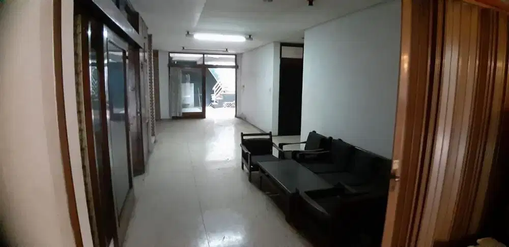 DIBAWAH NJOP JUAL CEPAT RUMAH DI BATUCEPER JAKARTA PUSAT 2 LANTAI SHM