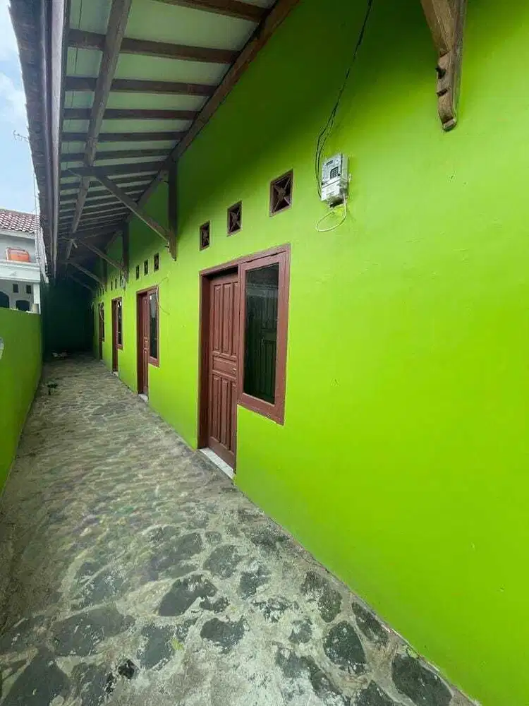 DIJUAL RUMAH KONTRAKAN 6 PINTU KAWASAN TAKTAKAN SERANG DEKAT KAMPUS