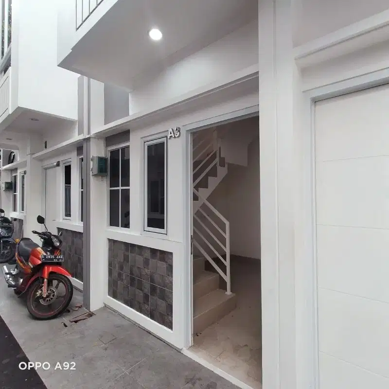 Rumah Cluster Cantik Murah Dekat Pasar Johar Baru jakarta Pusat