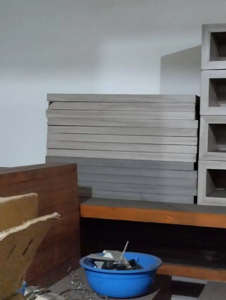 Dijual Rak Besar Nempel Sudut Dinding - Ukuran 40 X 80 Cm