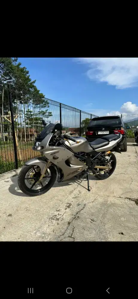 Ninja RR ZX CBU SILVER