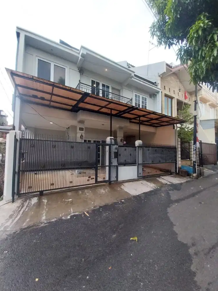 Rumah Siap Huni Area Tomang Baru Renovasi