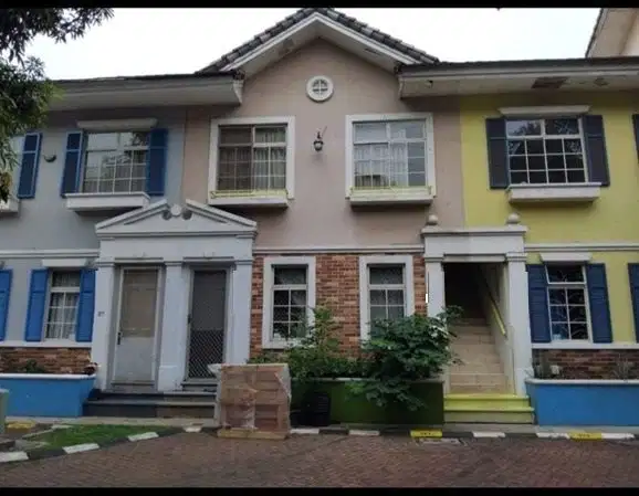 TOWNHOUSE TAMAN AYU FULL FURNISHED LIPPO KARAWACI TANGERANG - LID