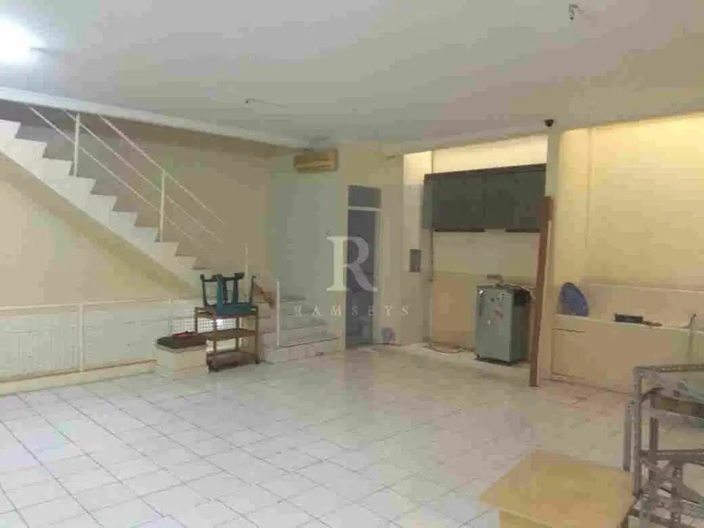 Disewakan Ruko 3 Gandengan LT 202m2 bandengan Selatan