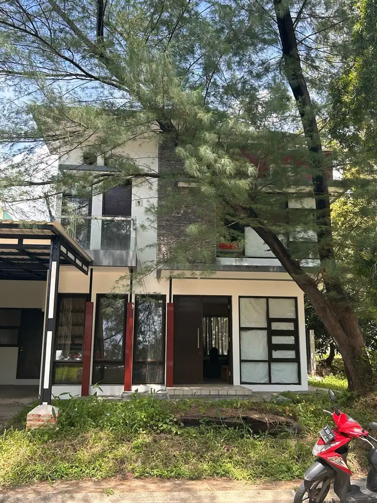 DI SEWA RUMAH HOEK MANINJAU