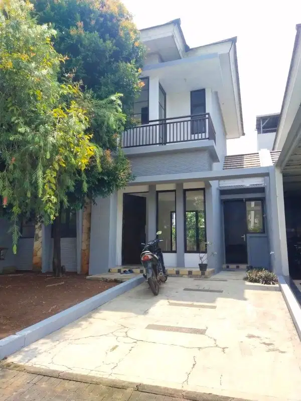 DiSewakan Rumah 2 lantai di LEGENDA WISATA CIBUBUR