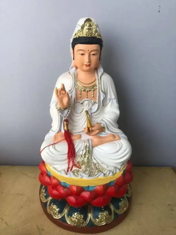 Patung Dewi Kwan im dan 5 patung dan 2 lukisan kanvas asli