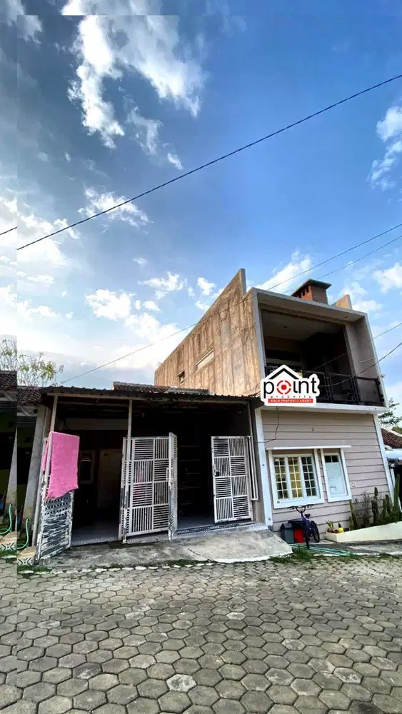 Rumah cantik mewah di perumahan jumantono Karanganyar