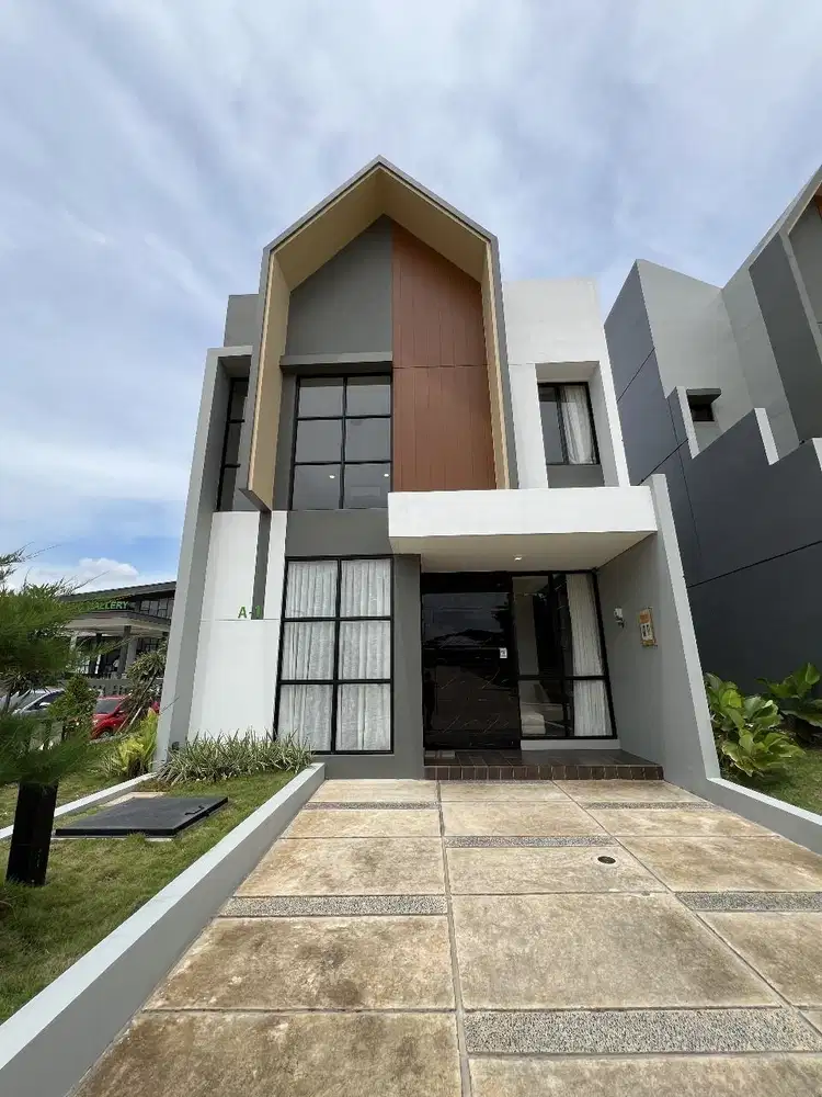 Rumah 2 Lantai Serpong Garden dekat Stasiun Cisauk BSD Tangerang