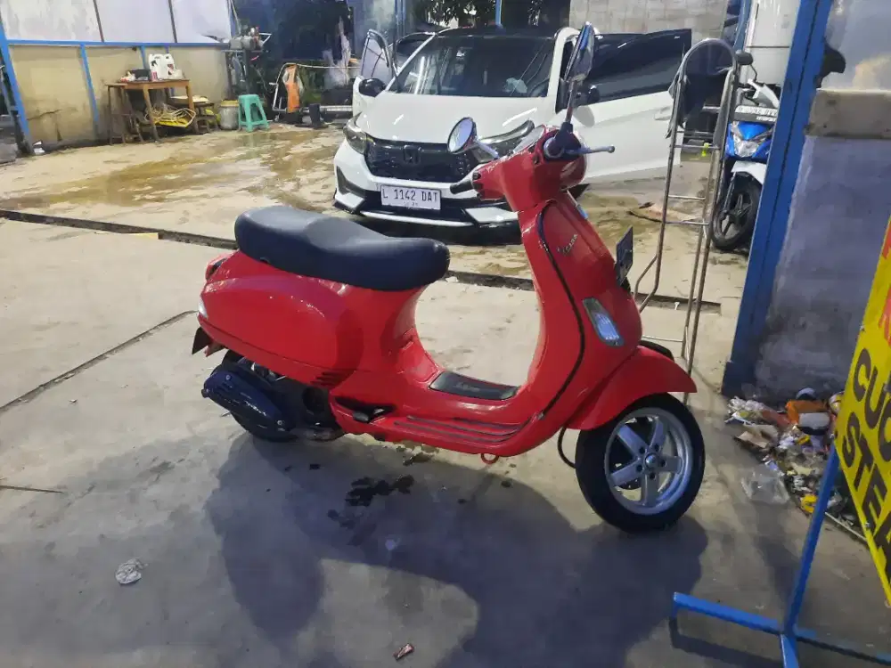 Vespa matic lx 150 v3 2013
