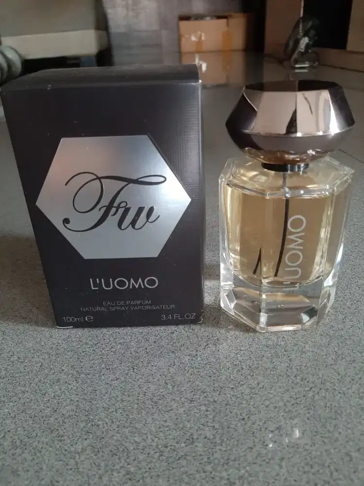 Jual Parfum L,UOMO By Fragrance World